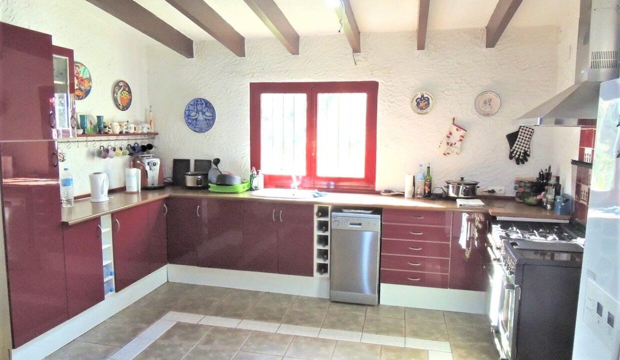 kitchen-pic-2-jgp